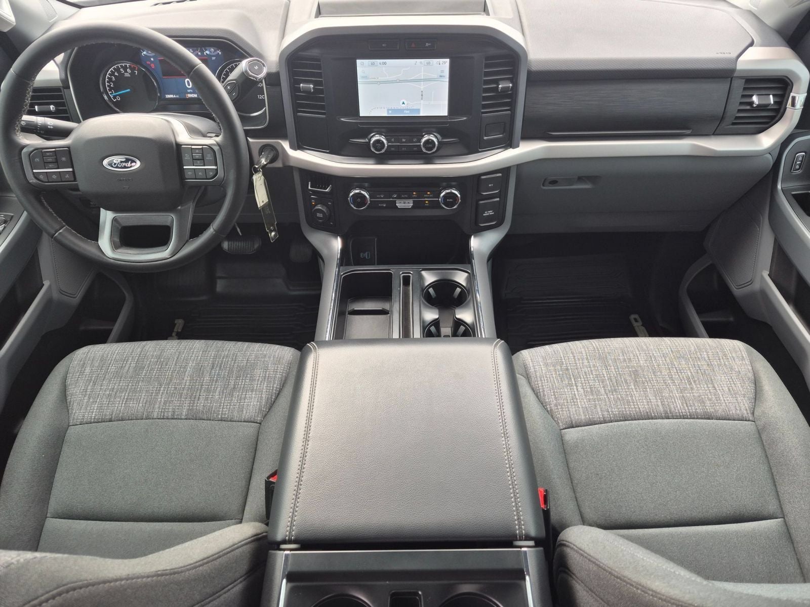 2023 Ford F-150 XLT 4X4
