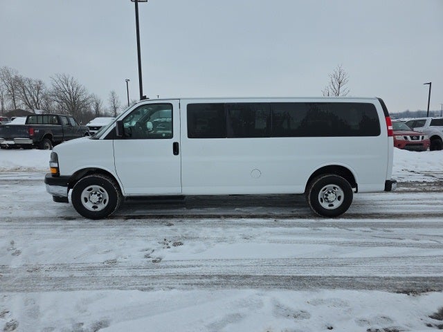 2023 Chevrolet Express 3500 LT Passenger