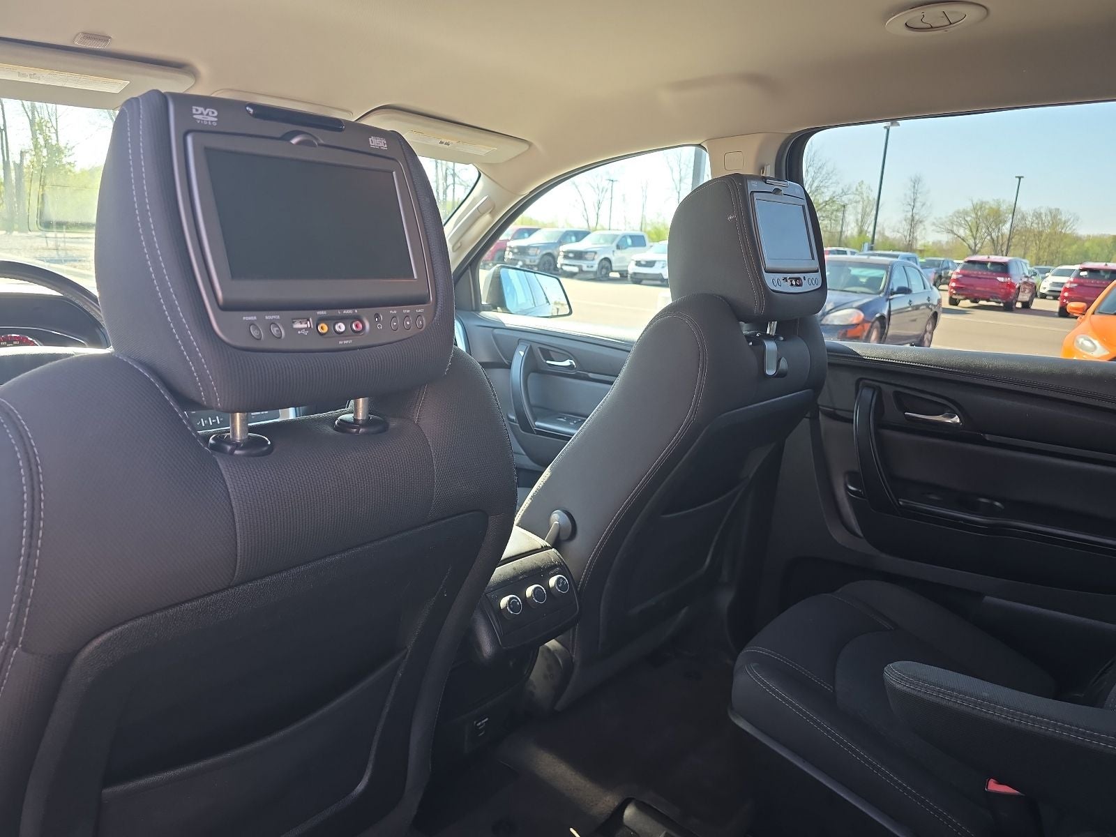 2016 GMC Acadia SLE-2