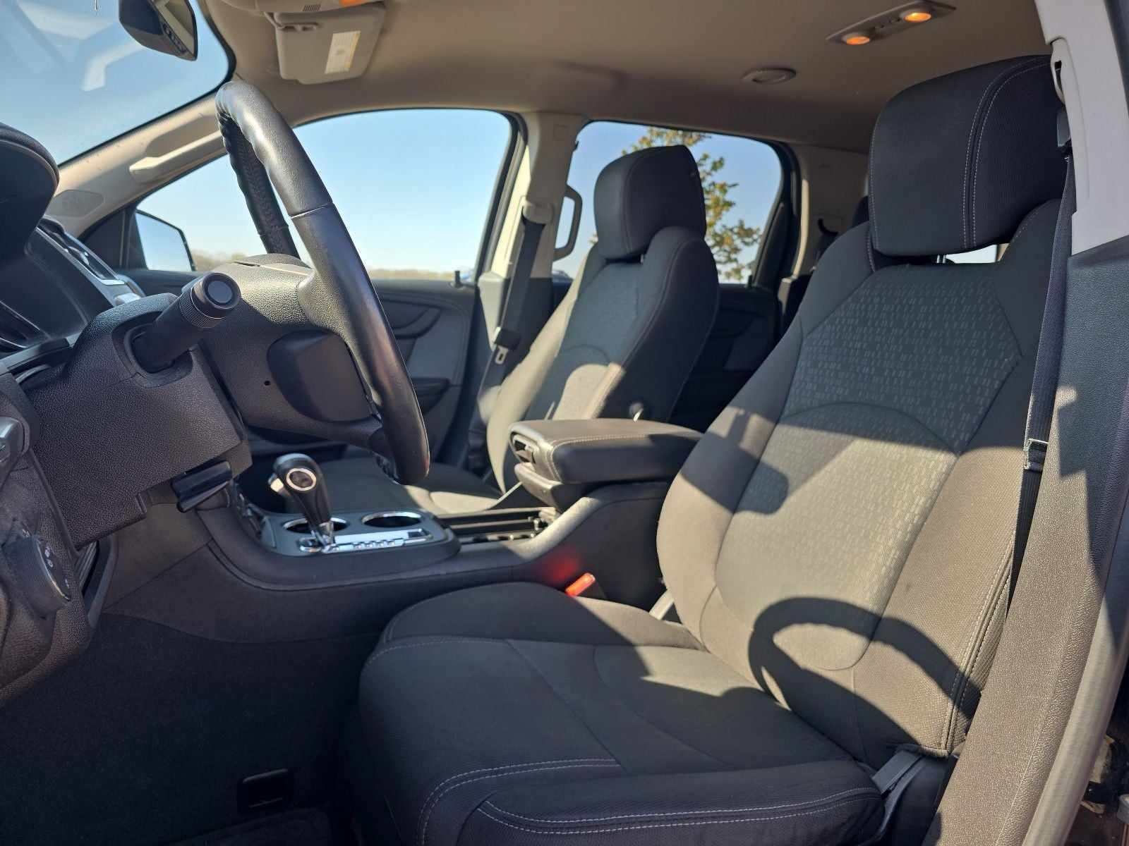 2016 GMC Acadia SLE-2