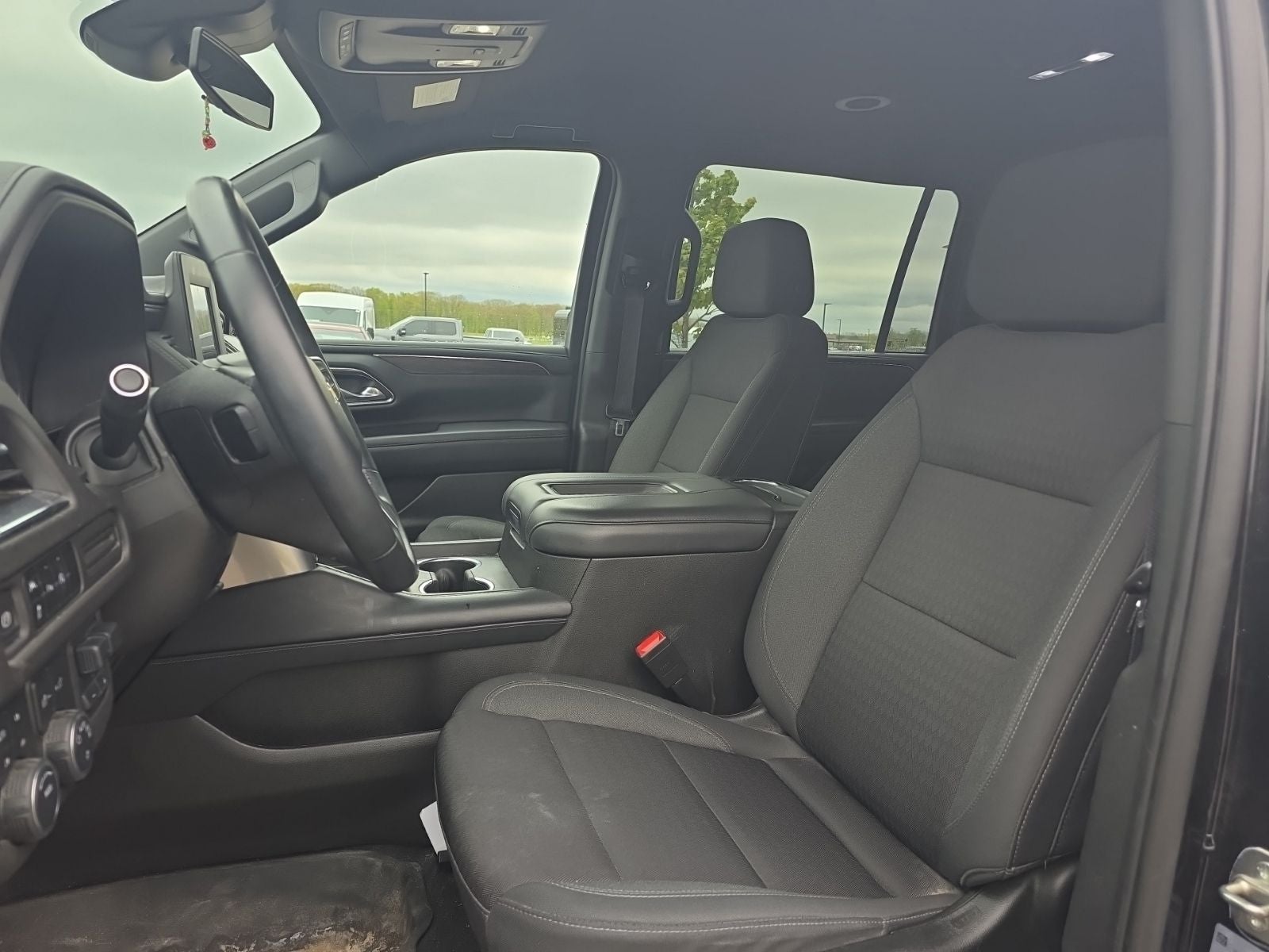2023 Chevrolet Suburban LS