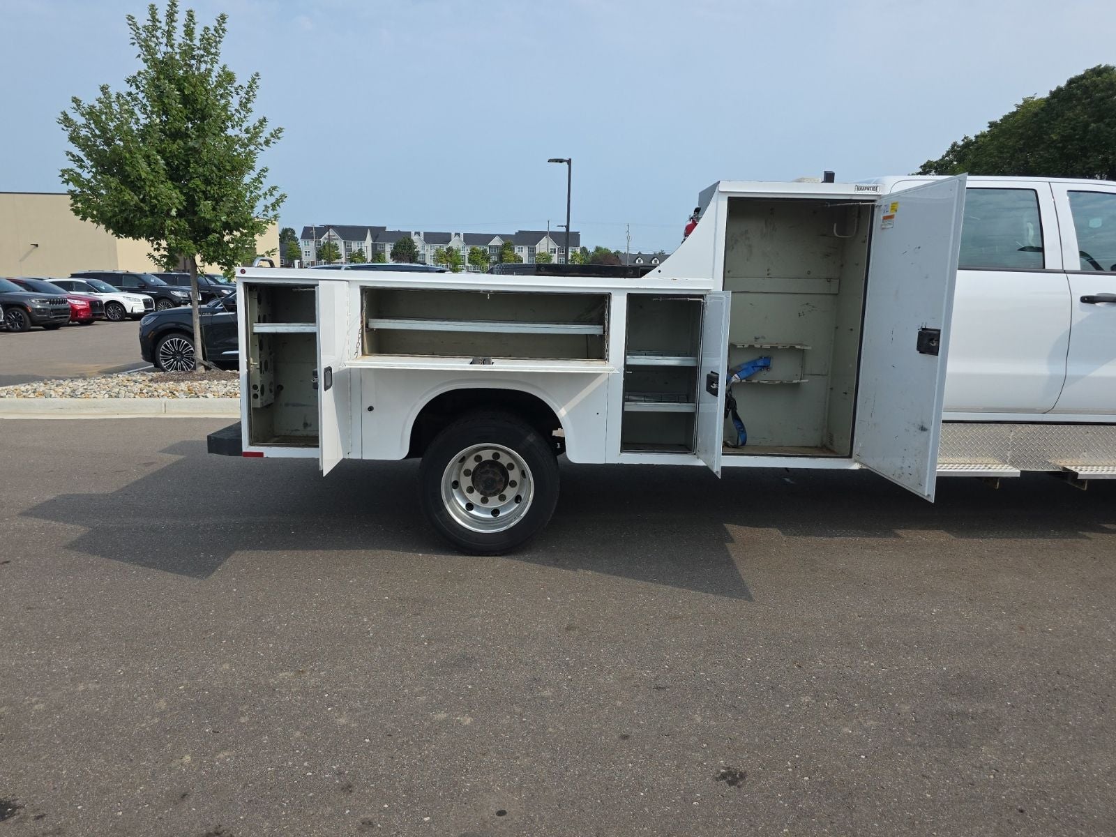 2022 Chevrolet Silverado 4500HD Work Truck 4X4
