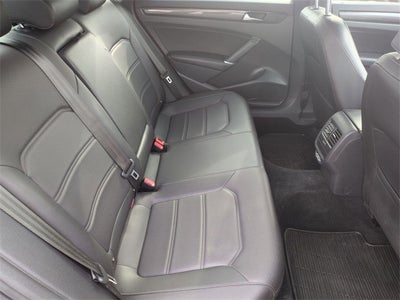 2021 Volkswagen Passat 2.0T R-Line