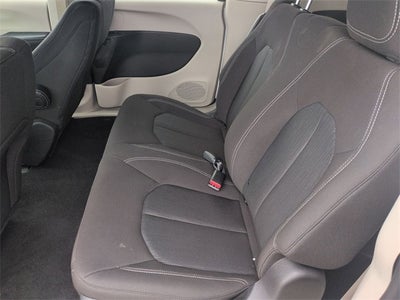 2021 Chrysler Voyager L