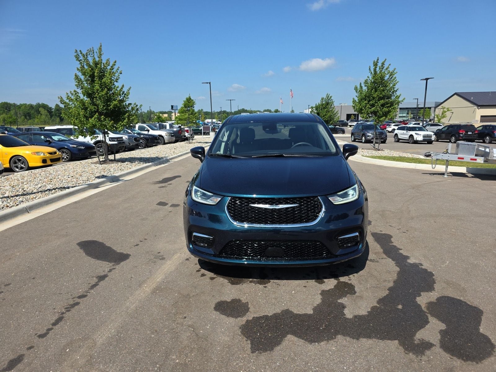 2023 Chrysler Pacifica Touring L