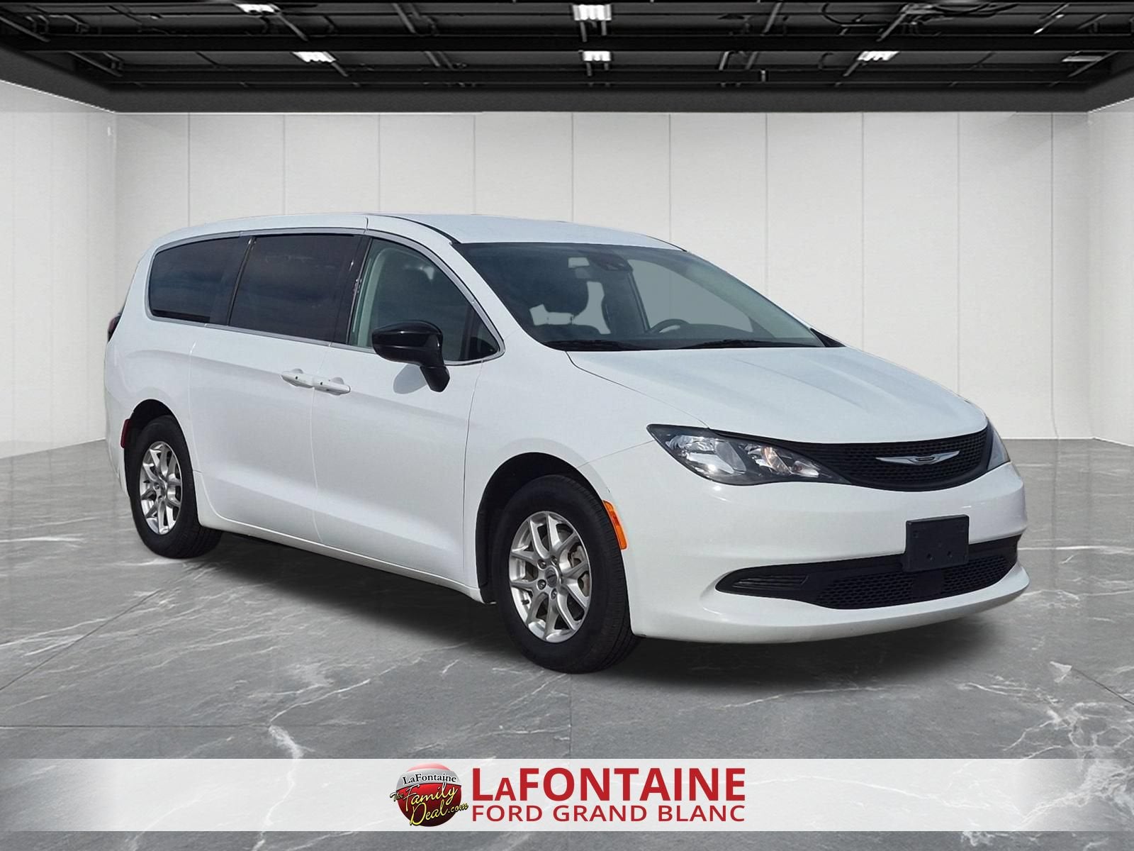 2024 Chrysler Voyager LX