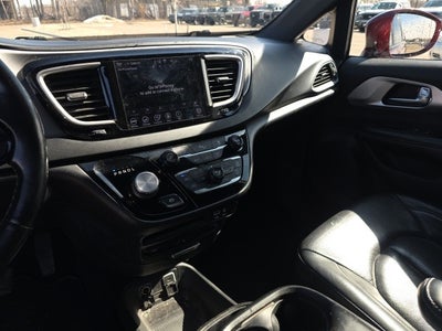 2020 Chrysler Pacifica Touring L Plus