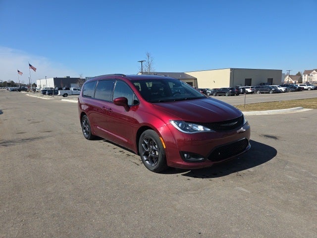 2020 Chrysler Pacifica Touring L Plus