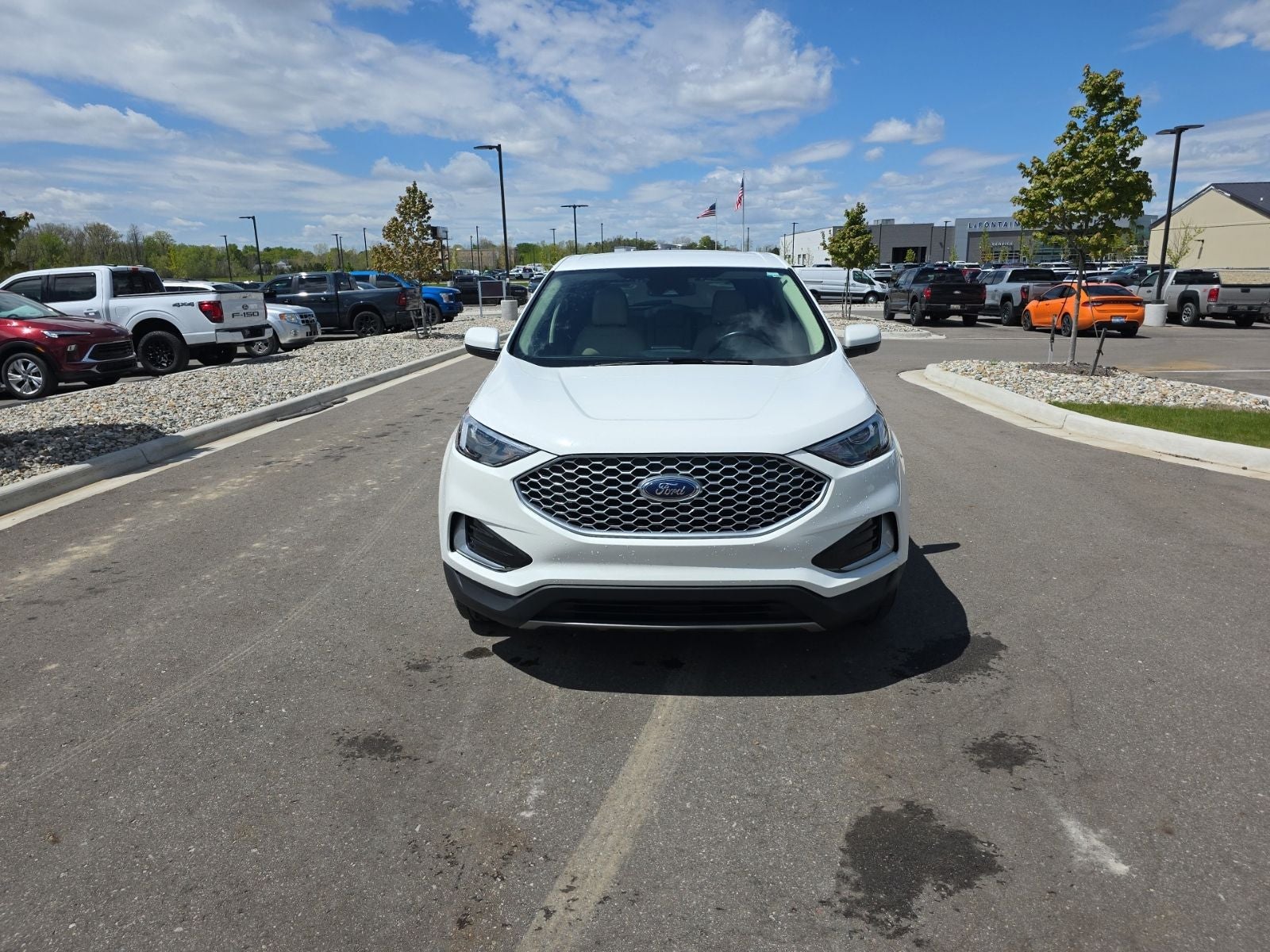 2023 Ford Edge SEL AWD's photo