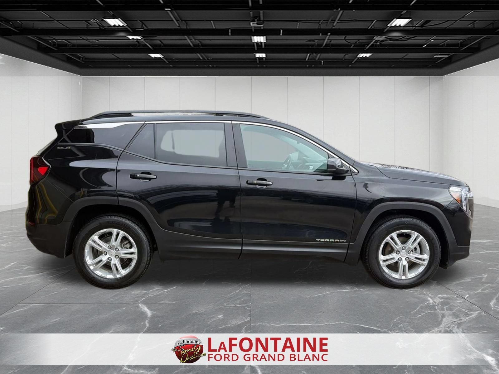 2023 GMC Terrain SLE