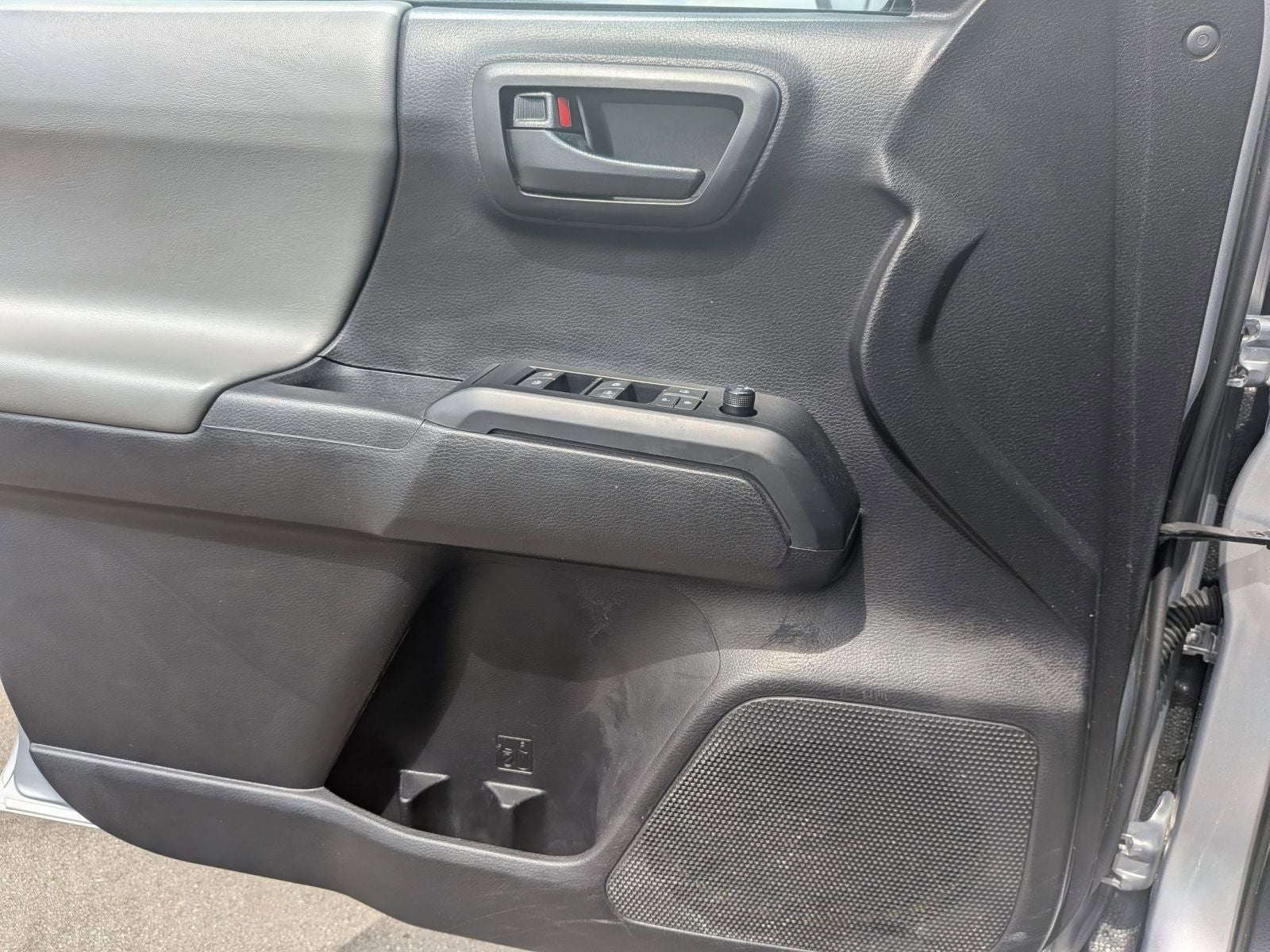 2021 Toyota Tacoma SR V6