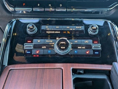 2022 Lincoln Navigator L Reserve