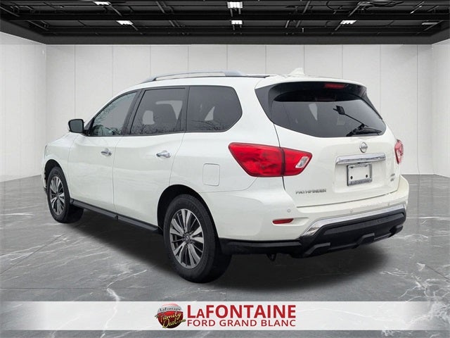 2019 Nissan Pathfinder SV 4X4