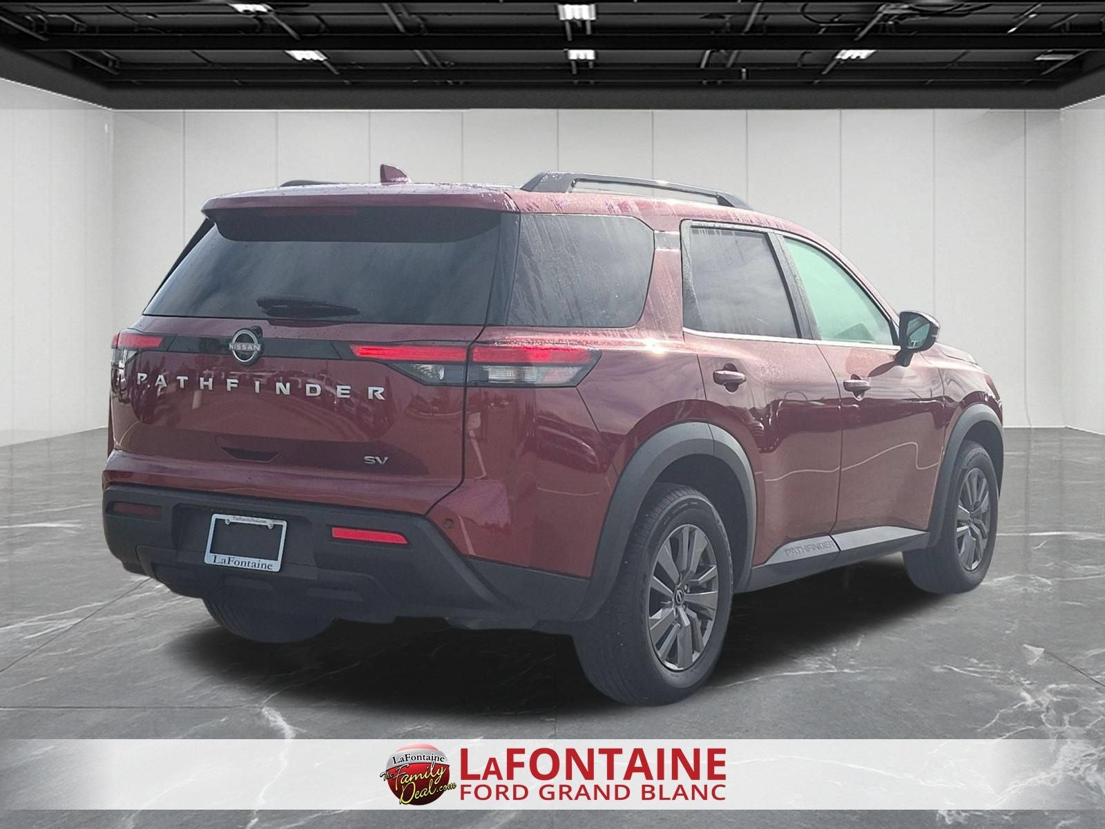 2024 Nissan Pathfinder SV