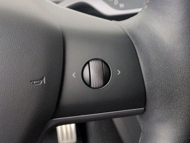 2024 Tesla Model Y Performance