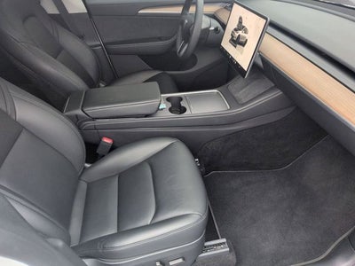 2024 Tesla Model Y Performance