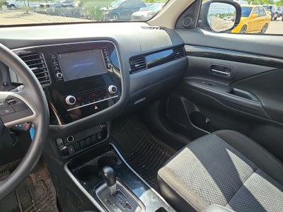 2020 Mitsubishi Outlander ES