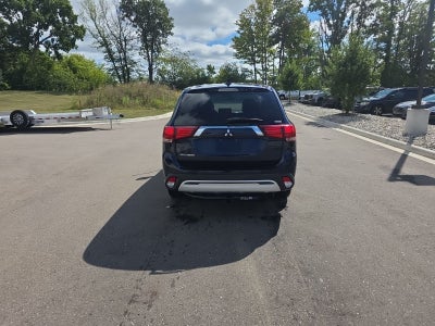 2020 Mitsubishi Outlander ES