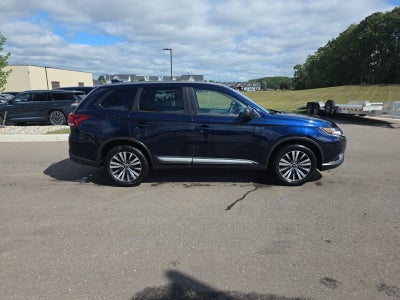2020 Mitsubishi Outlander ES