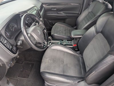 2020 Mitsubishi Outlander SE