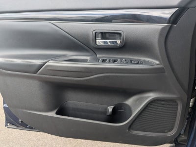 2020 Mitsubishi Outlander SE