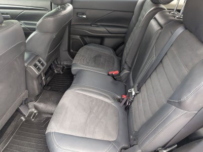 2020 Mitsubishi Outlander SE