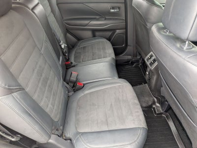 2020 Mitsubishi Outlander SE