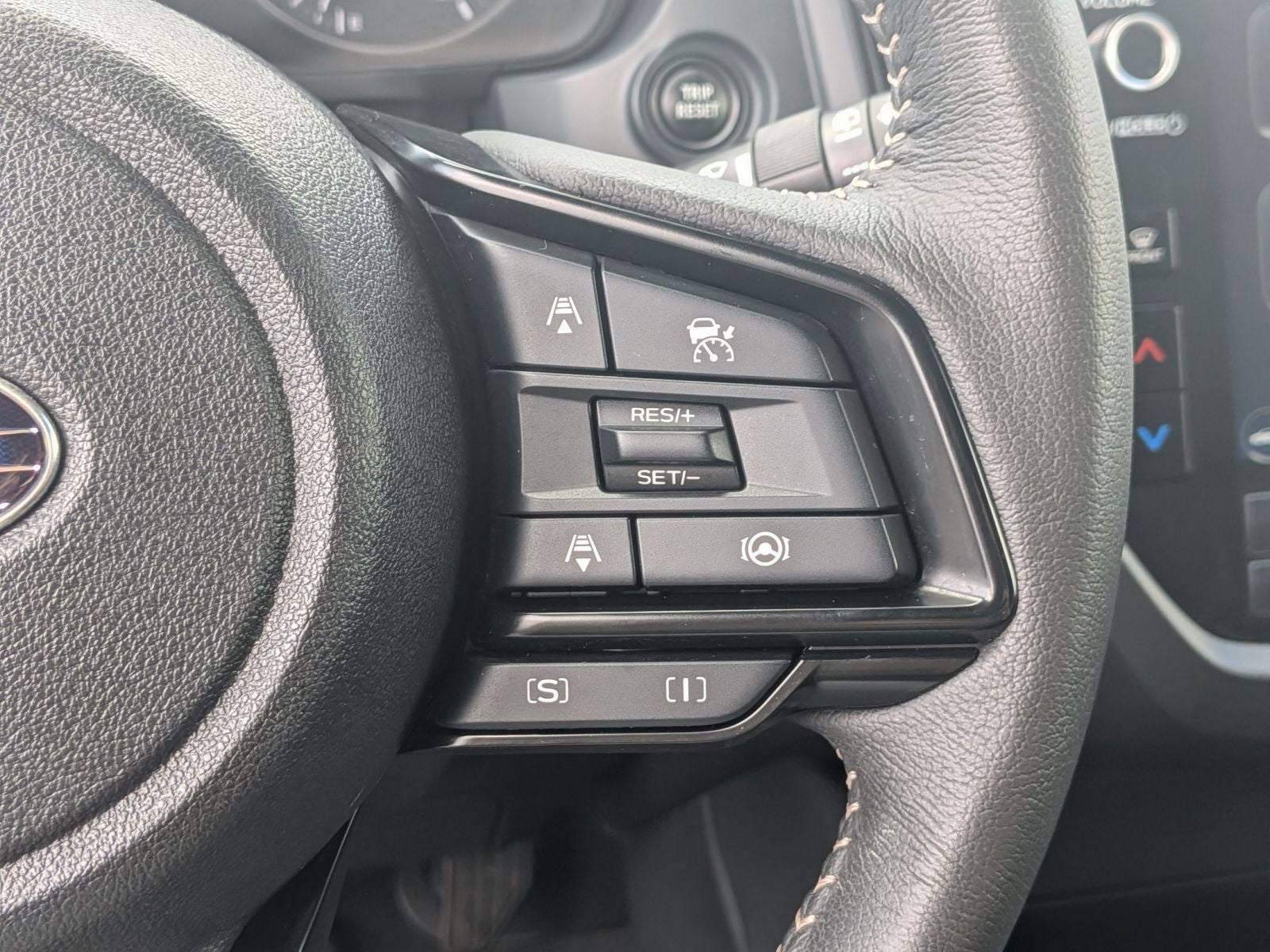 2025 Subaru Forester Premium AWD
