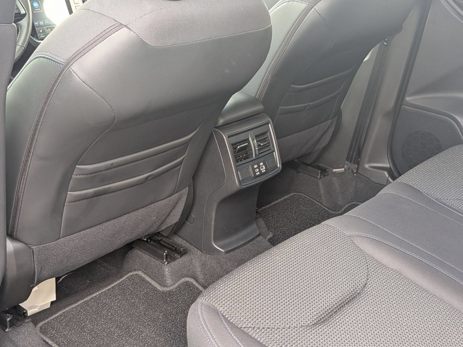 2025 Subaru Forester Premium AWD