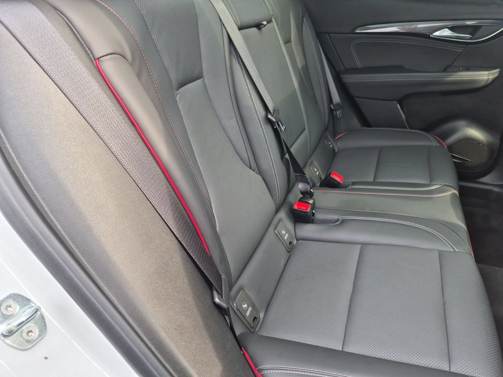 2023 Buick Envision Essence AWD