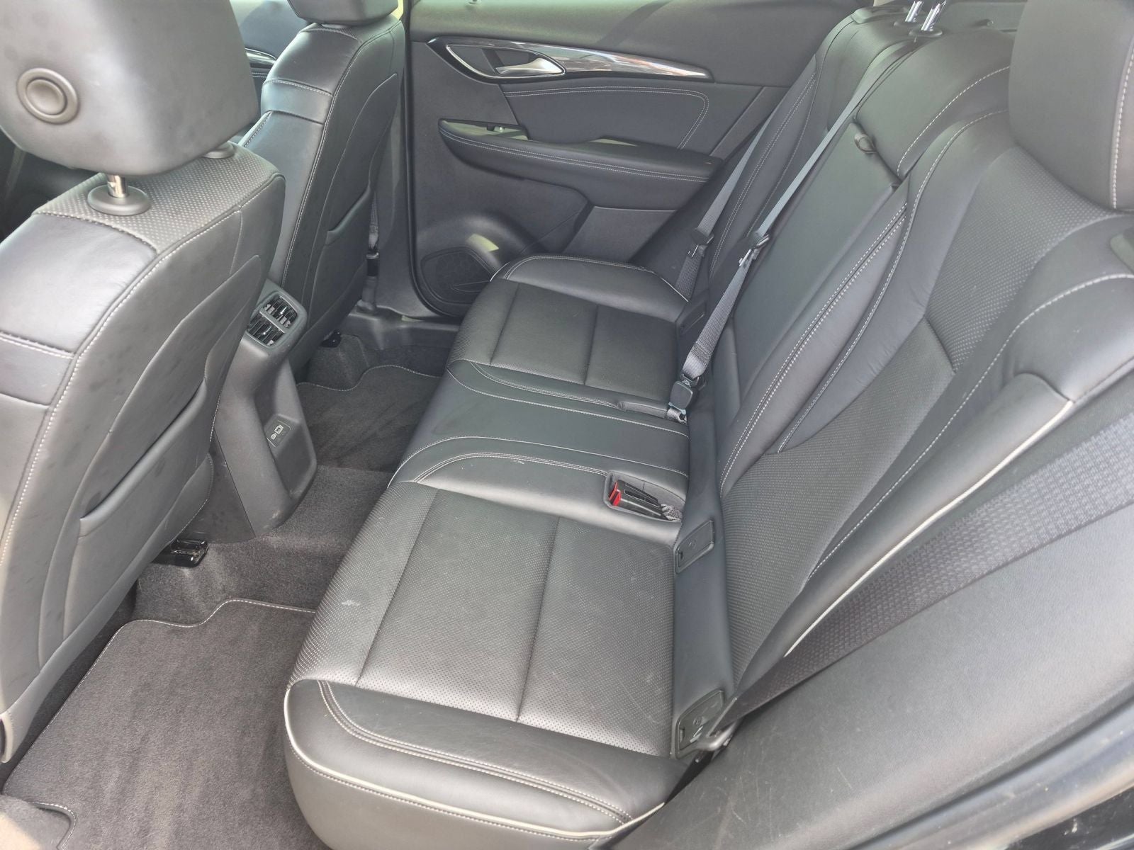 2021 Buick Envision Essence AWD