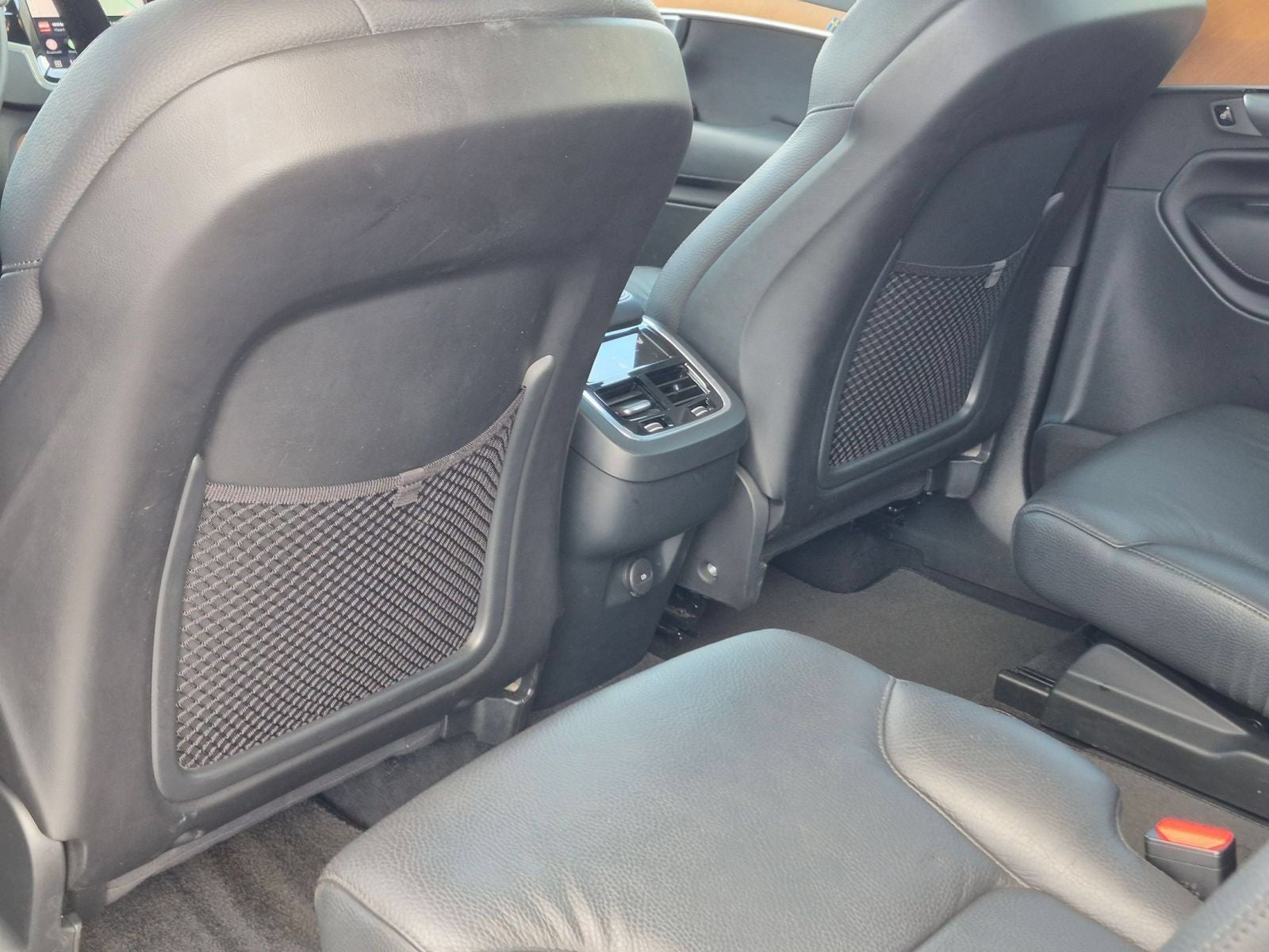 2024 Volvo XC90 B6 Plus Bright Theme 6-Seater AWD