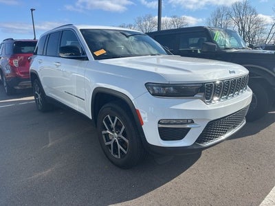 2023 Jeep Grand Cherokee Limited 4WD!