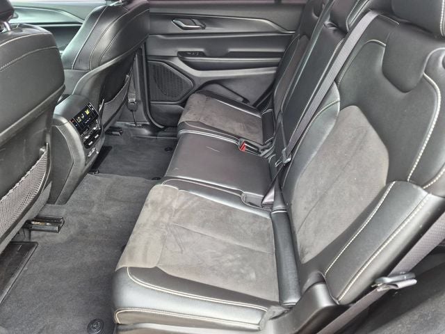 2024 Jeep Grand Cherokee L Altitude 4X4