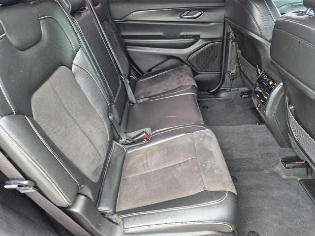 2024 Jeep Grand Cherokee L Altitude 4X4