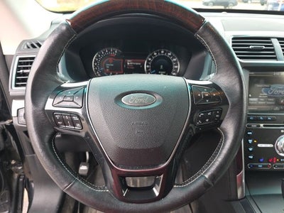 2016 Ford Explorer Platinum 4WD!