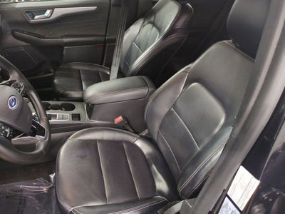 2024 Ford Escape Platinum AWD!