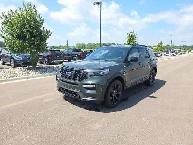 2023 Ford Explorer ST-Line