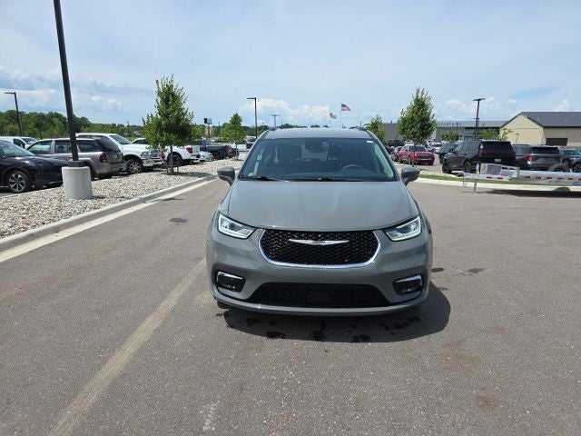 2022 Chrysler Pacifica Touring L AWD