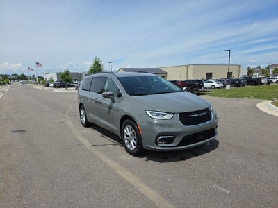 2022 Chrysler Pacifica Touring L AWD