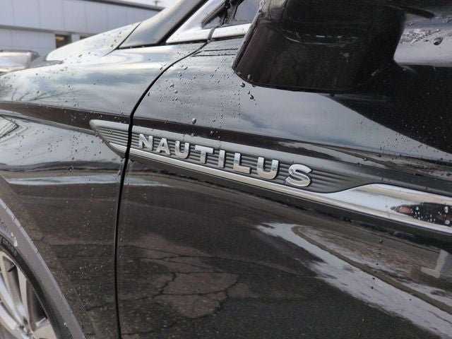 2019 Lincoln Nautilus Select