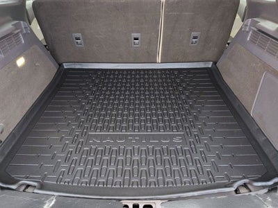 2019 Lincoln Nautilus Select