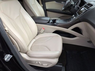 2019 Lincoln Nautilus Select