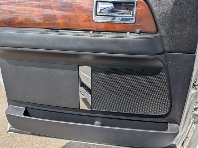 2017 Lincoln Navigator Select