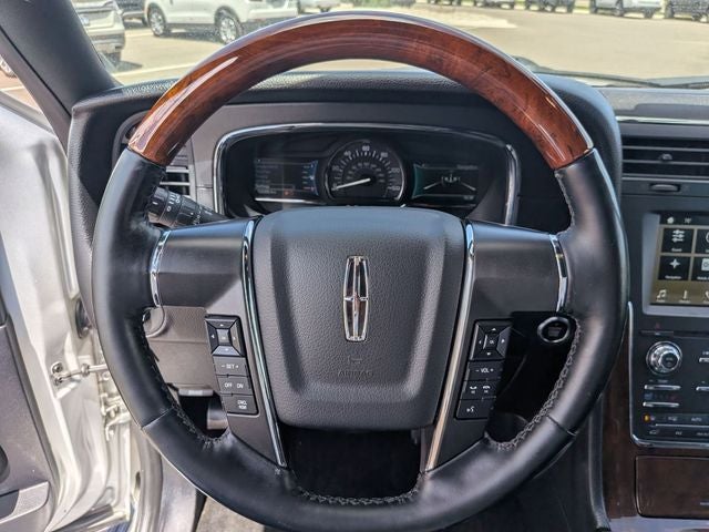 2017 Lincoln Navigator Select