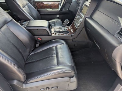 2017 Lincoln Navigator Select