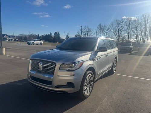2022 Lincoln Navigator Standard 4WD!