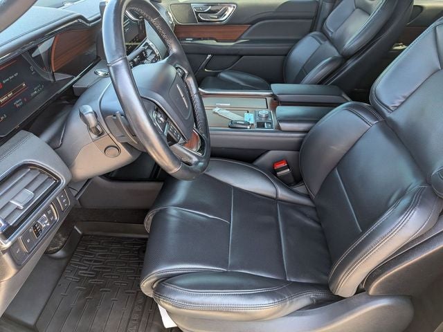 2022 Lincoln Navigator Standard 4WD!