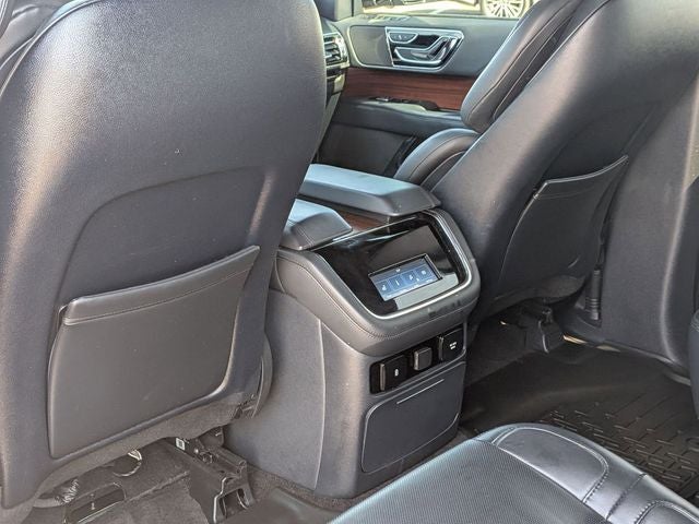 2022 Lincoln Navigator Standard 4WD!