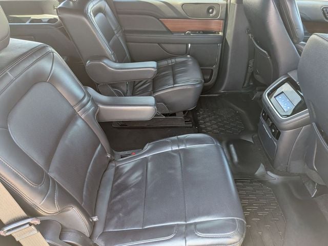 2022 Lincoln Navigator Standard 4WD!